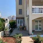 Mirela Apartment