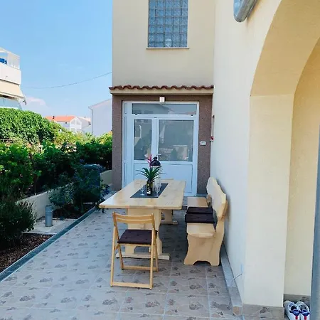 Mirela Appartamento Vodice